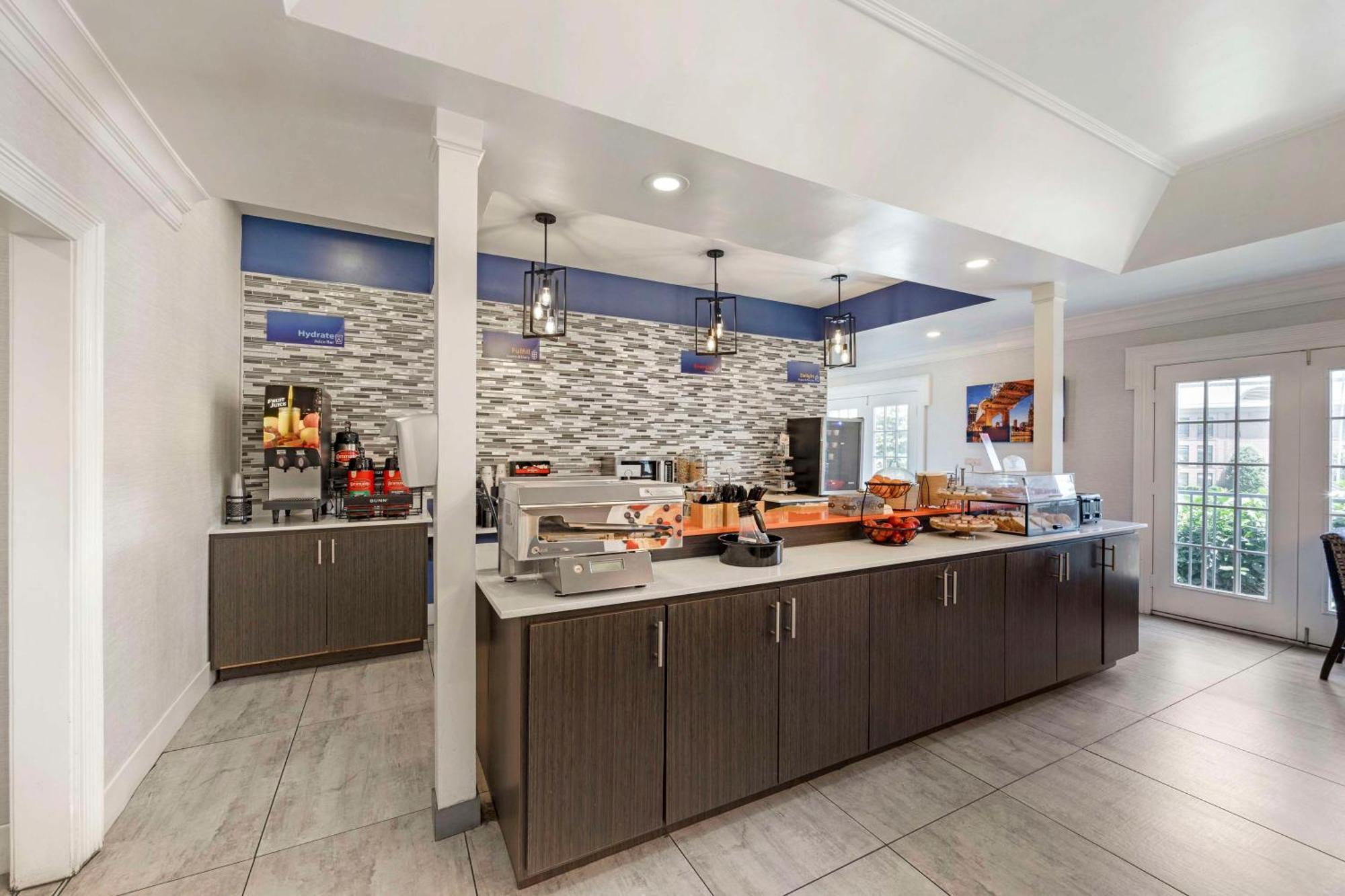 Best Western Brentwood Ngoại thất bức ảnh